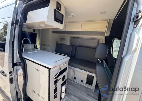 2022 Mercedes-Benz Sprinter 2500 z USA, uszkodzony, nr VIN W1X4EBHY0NP484324